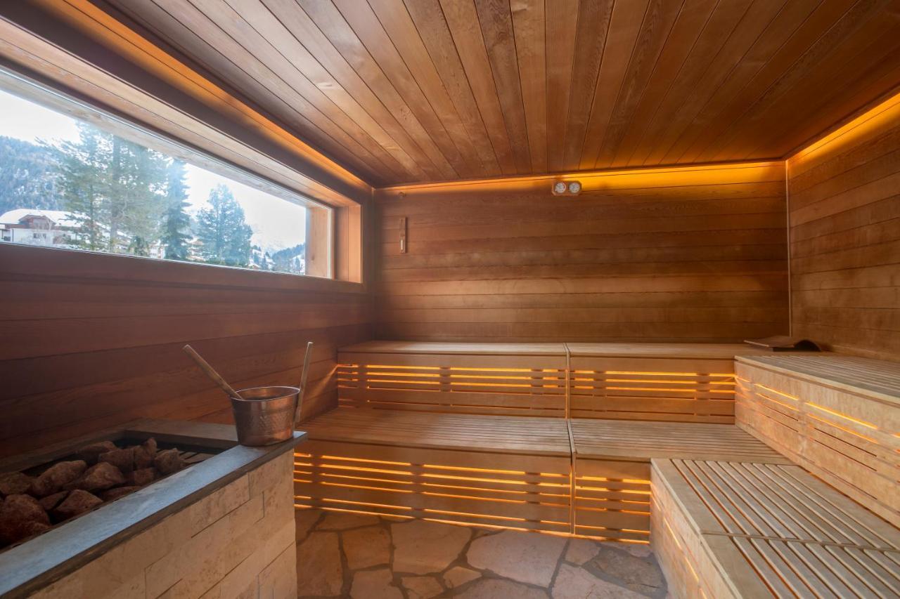Family Hotel Posta Santa Cristina Val Gardena Exterior photo